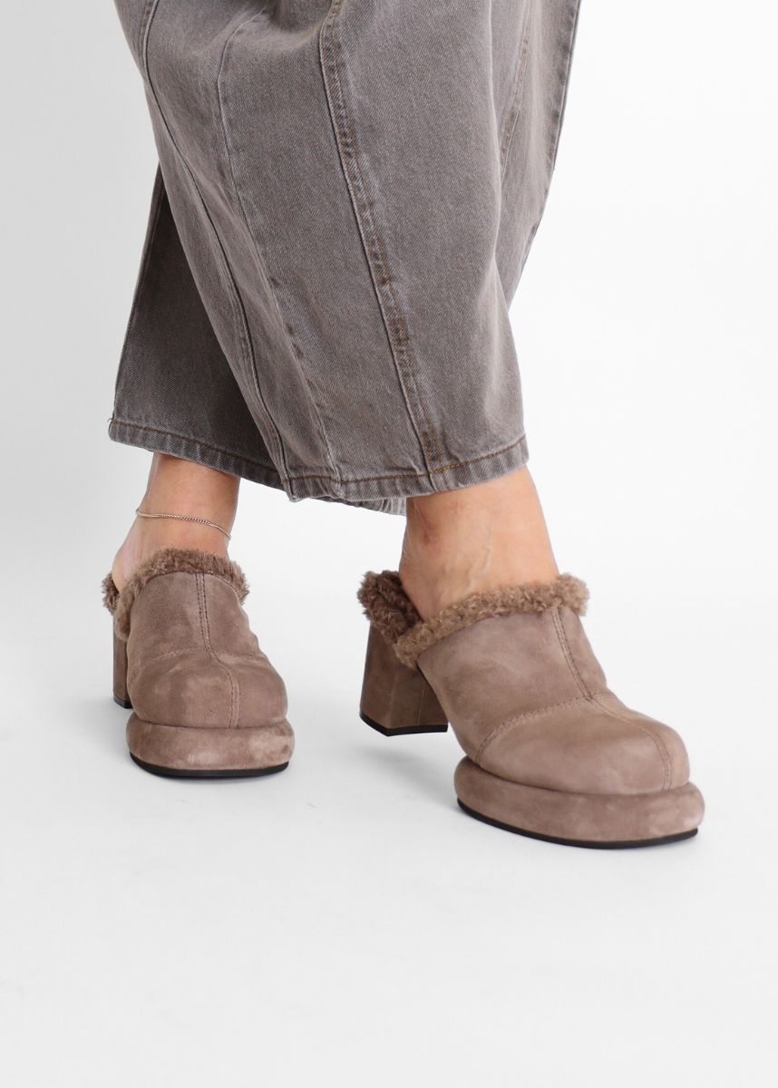 Mod Winter Mule Taupe Women's Shoes Platforms All Black
