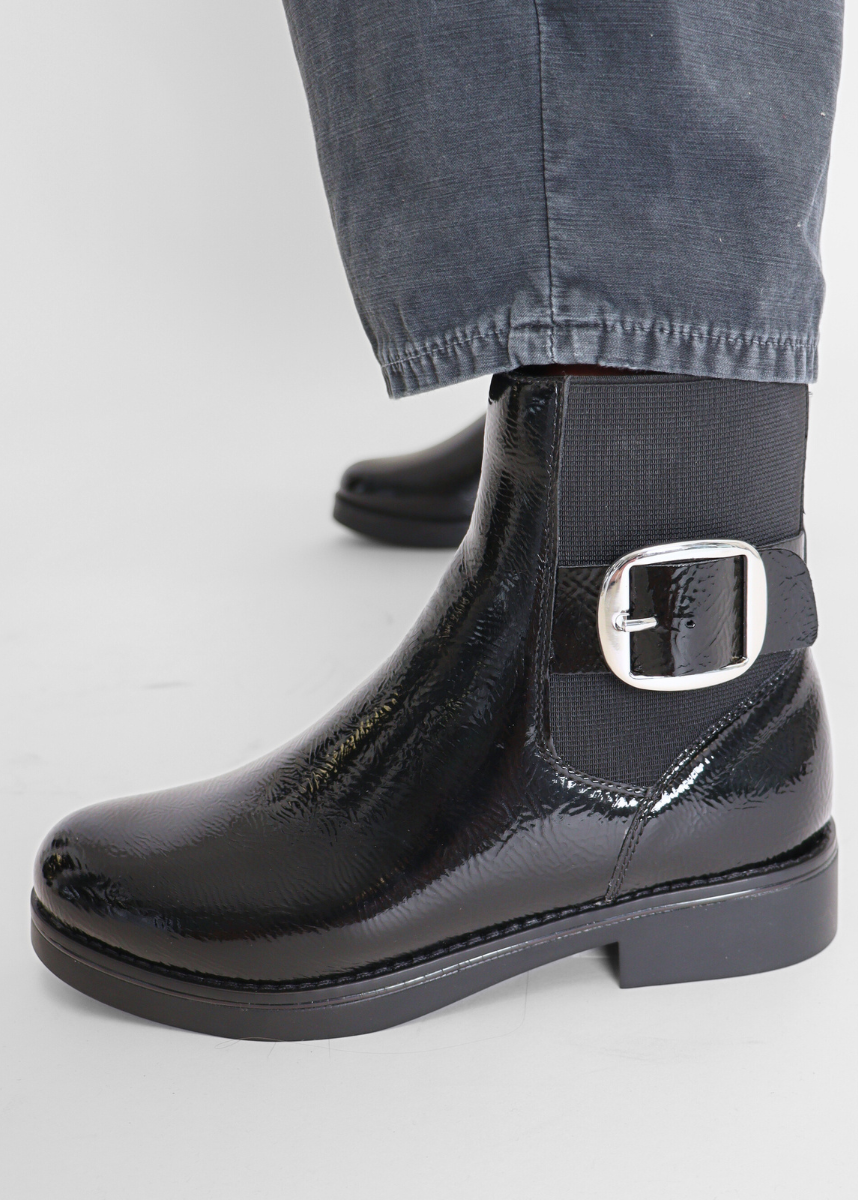 Perle Black Crinkle Patent Women's Boots Valdini