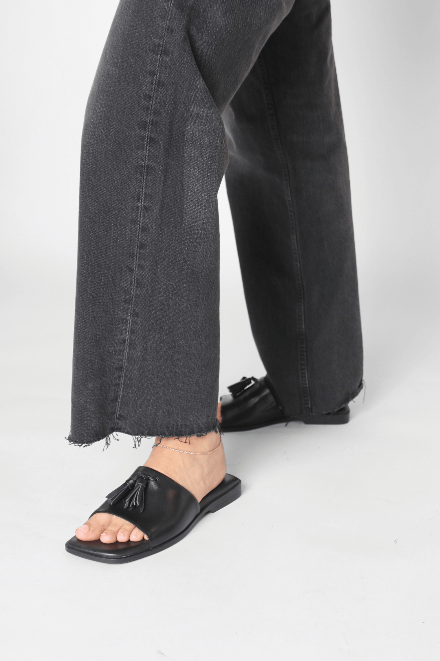 Paulina Black Women's Sandals Pavement