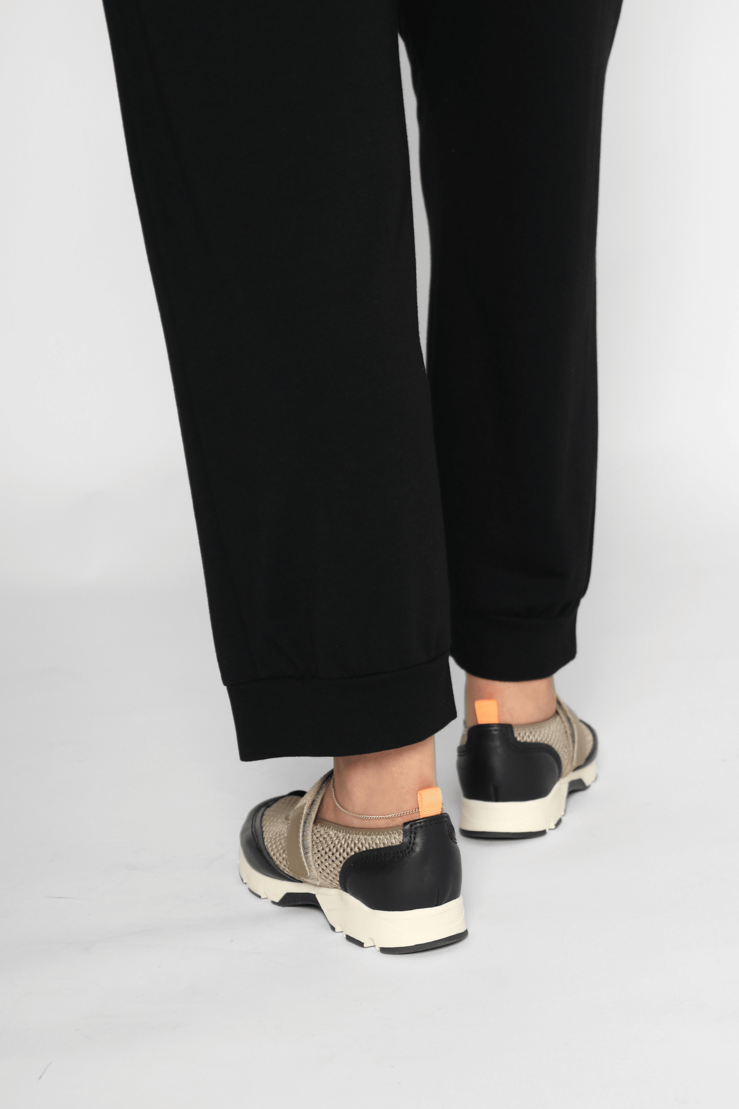 MJ Mesh Sneak Taupe Women's Sneakers All Black