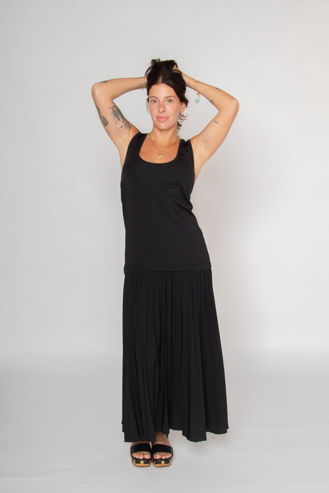 Contrast Tank Top Pleated Maxi Dress Black Women's Dresses Esthé