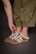 Easter Fl Taupe Butter Women's Sneakers Back 70