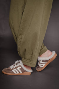 Easter Fl Taupe Butter Women's Sneakers Back 70