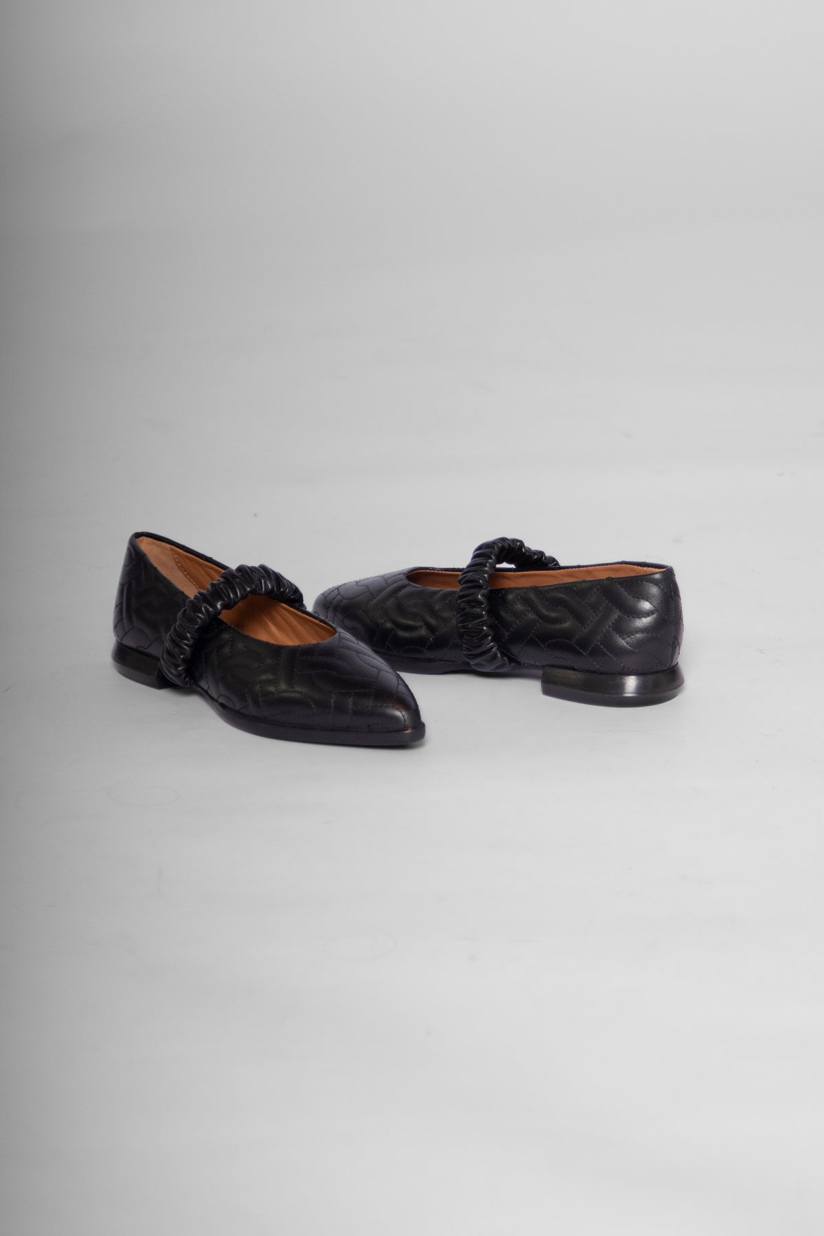 Caty Foulard Black Women's Shoes Flats Homers
