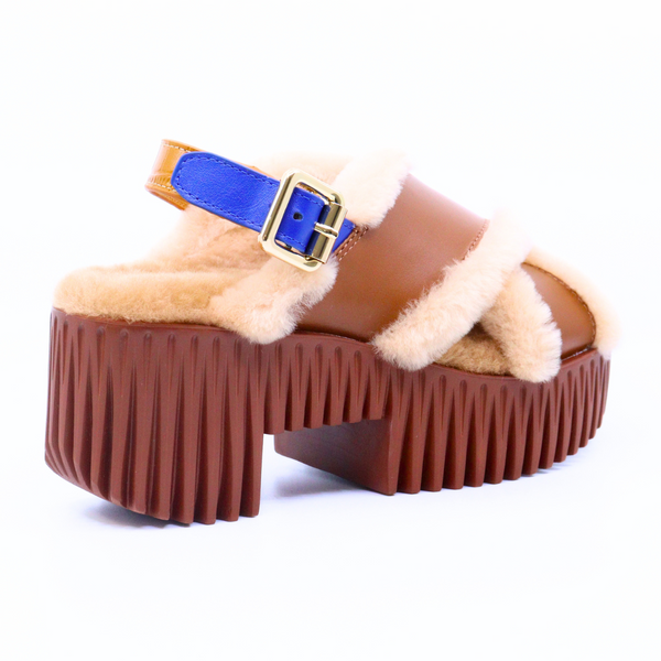 Plia Puffy Brown Women's Sandals Platforms 4CCCCEES    