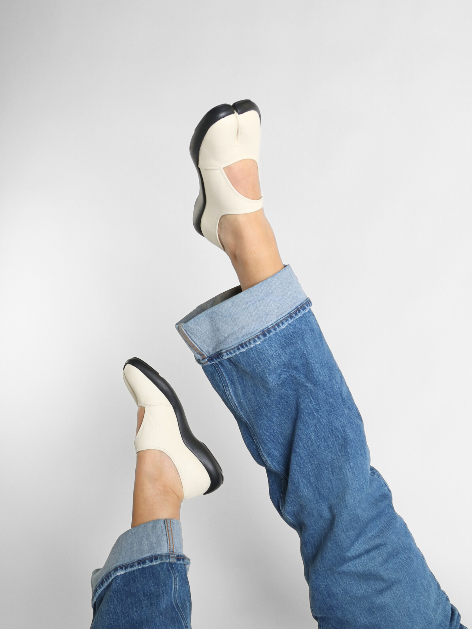 Split Toe Jane Beige