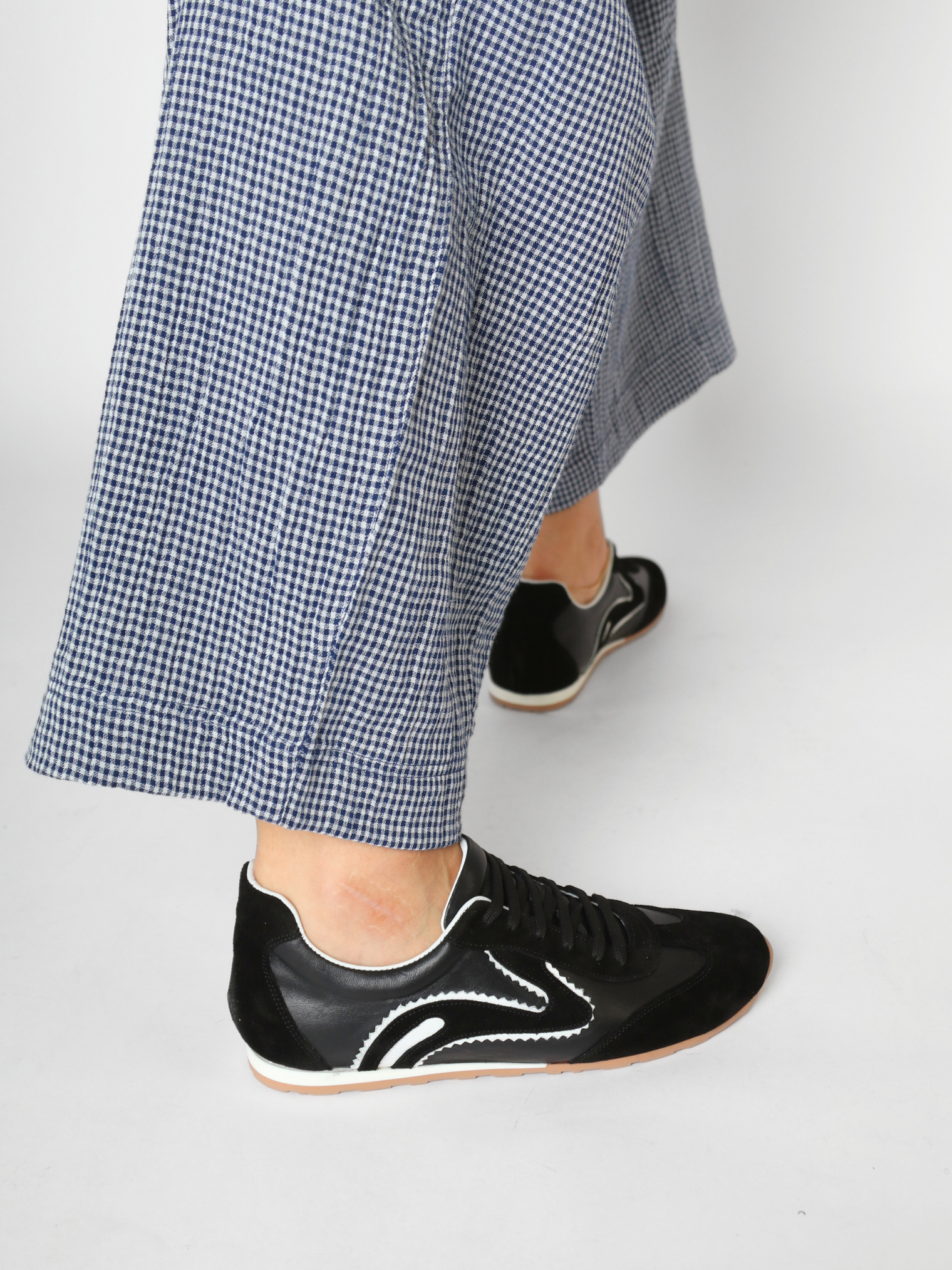 Vania Black Women's Sneakers Ateliers