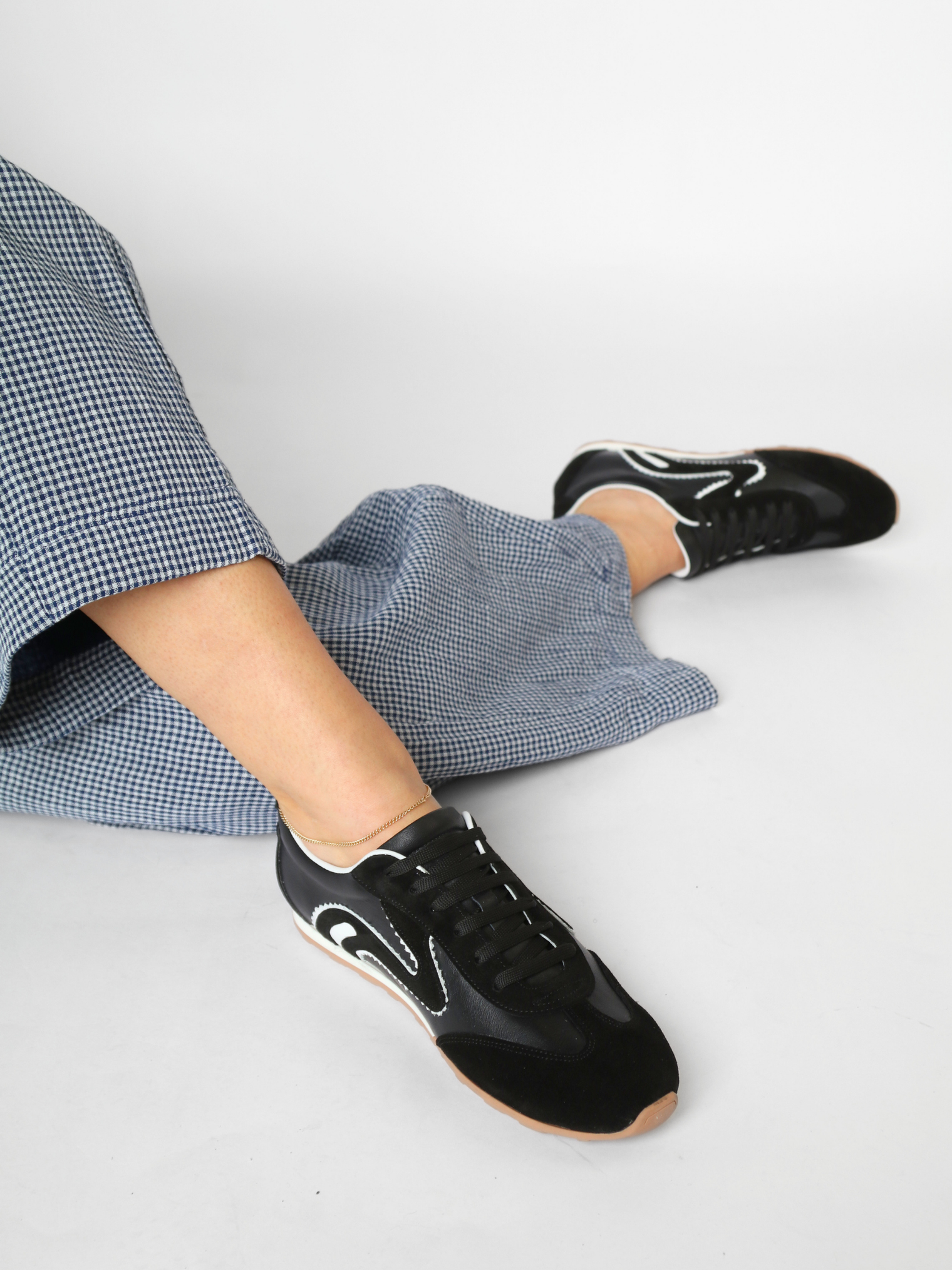 Vania Black Women's Sneakers Ateliers