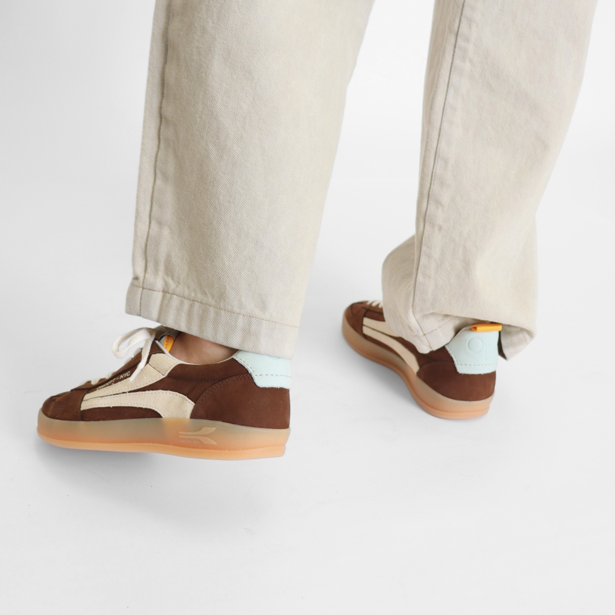 Fez Espresso Women's Sneakers Oncept