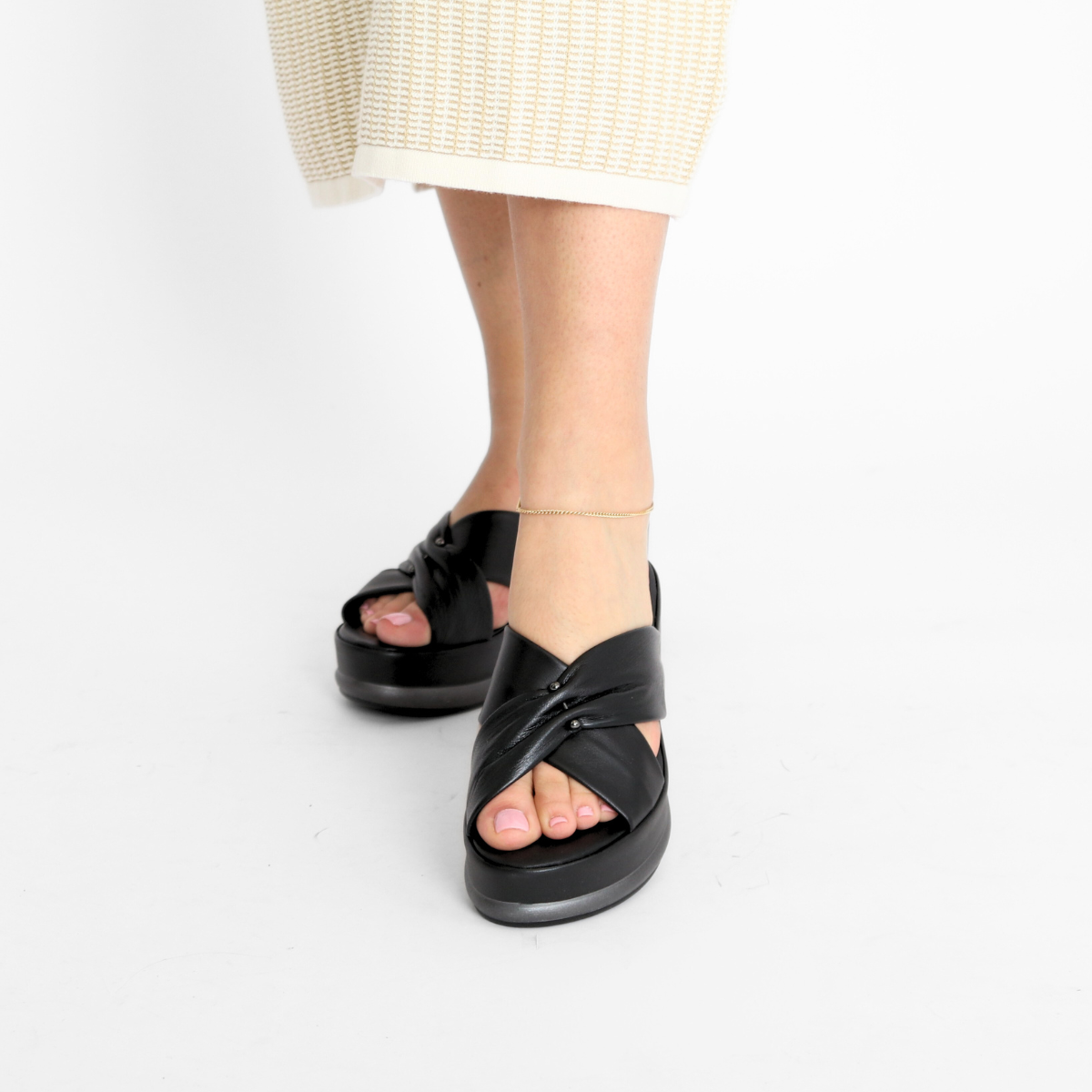 Corine Black Women's Sandals Platforms Ateliers
