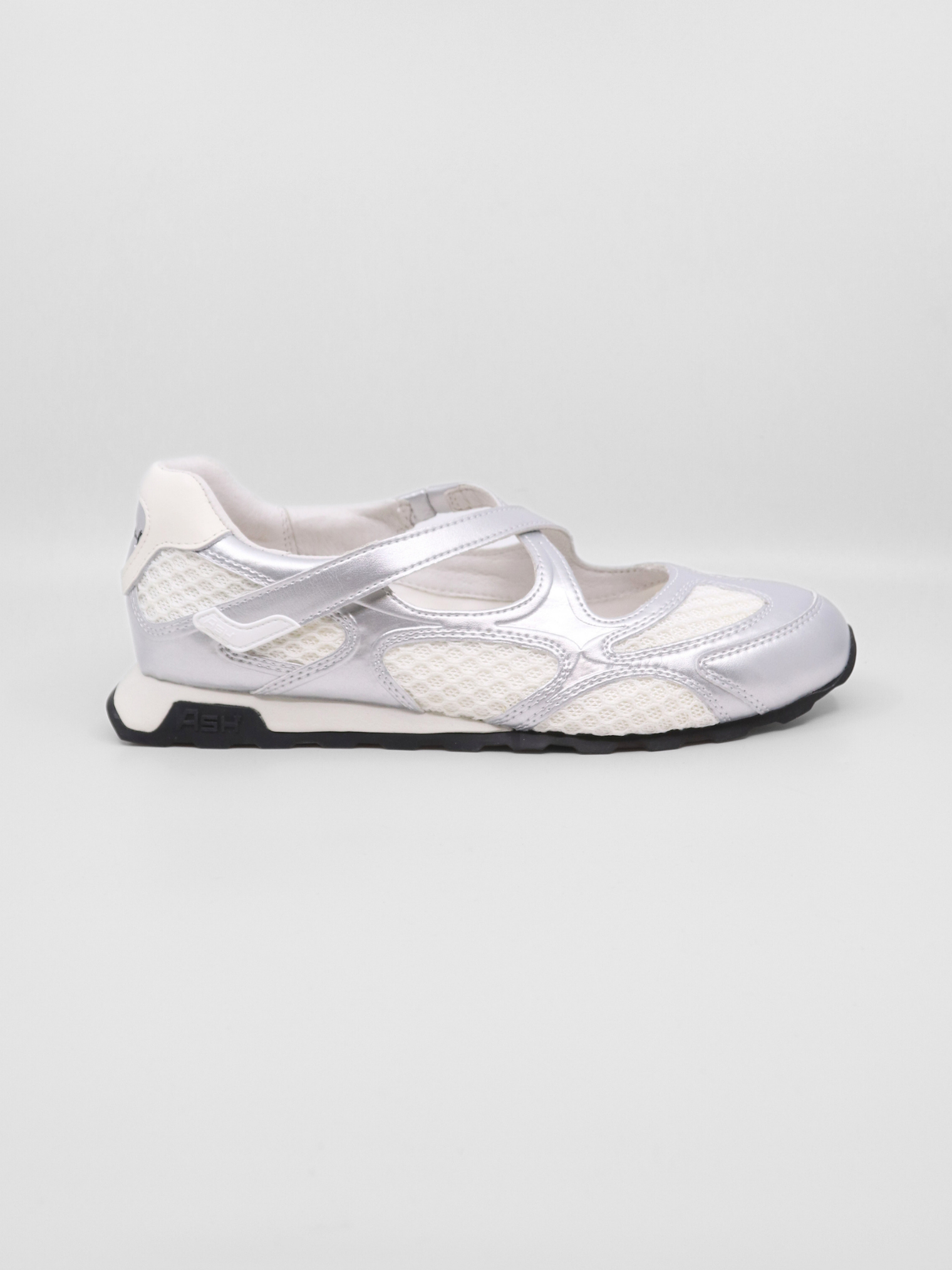 Kore Silver Women's Shoes Ash
