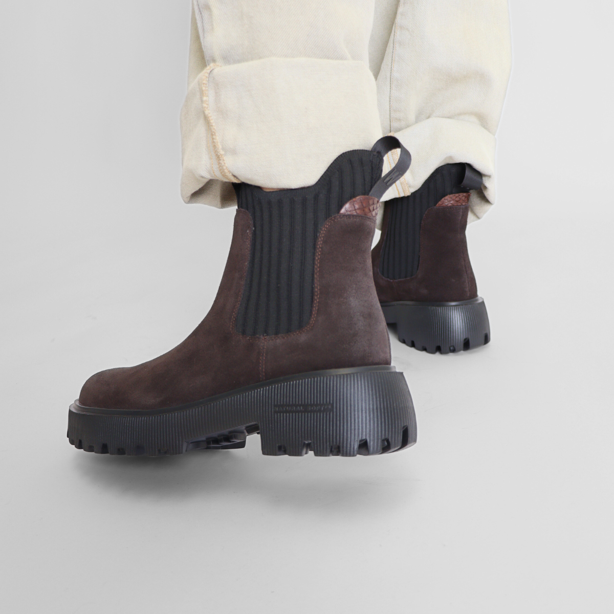 Isabella Chocolate Women's Boots Woden