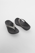 Vicki Pewter Gloss Women's Sandals Aetrex