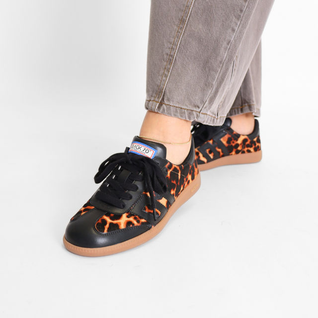 Cloud Leo Black Women's Sneakers Back 70