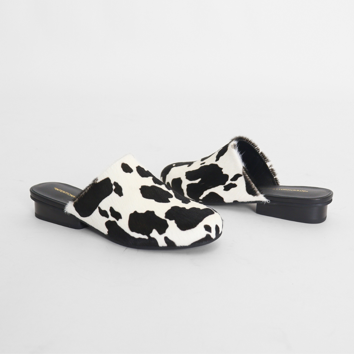Touch Black Moo Women's Shoes Intentionally Blank