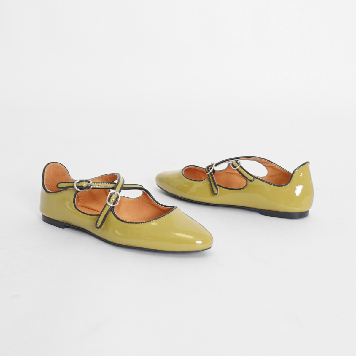 Vandam Cumin Women's Shoes Flats Intentionally Blank