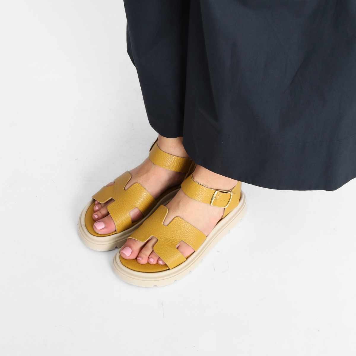 Clara Mustard Women's Sandals Ateliers