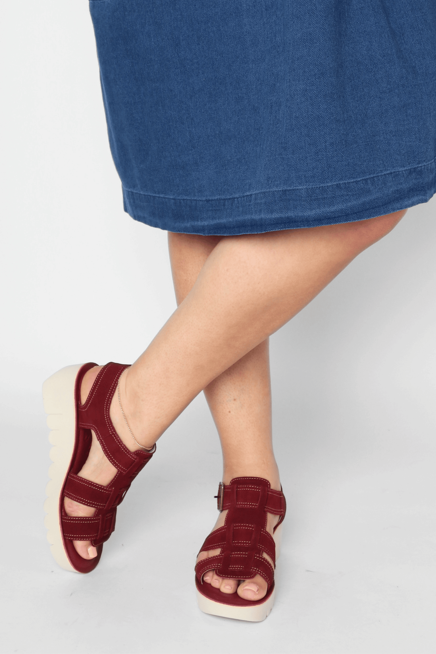 Yudd Berry Suede Women's Shoes Platforms Fly London