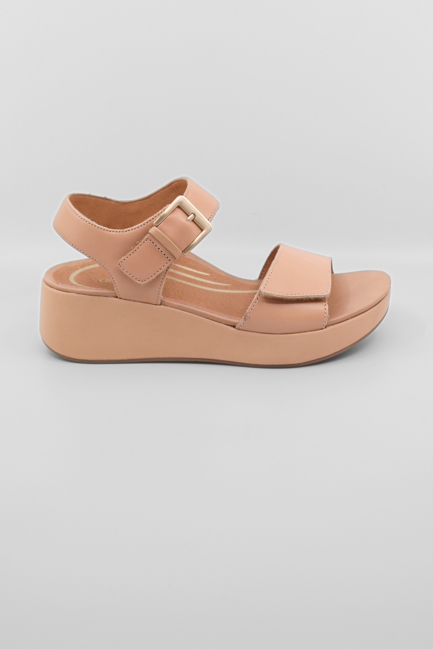 Ariel Sand Women's Sandals Platforms Aetrex