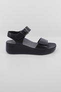 Ariel Black Women's Sandals Platforms Aetrex