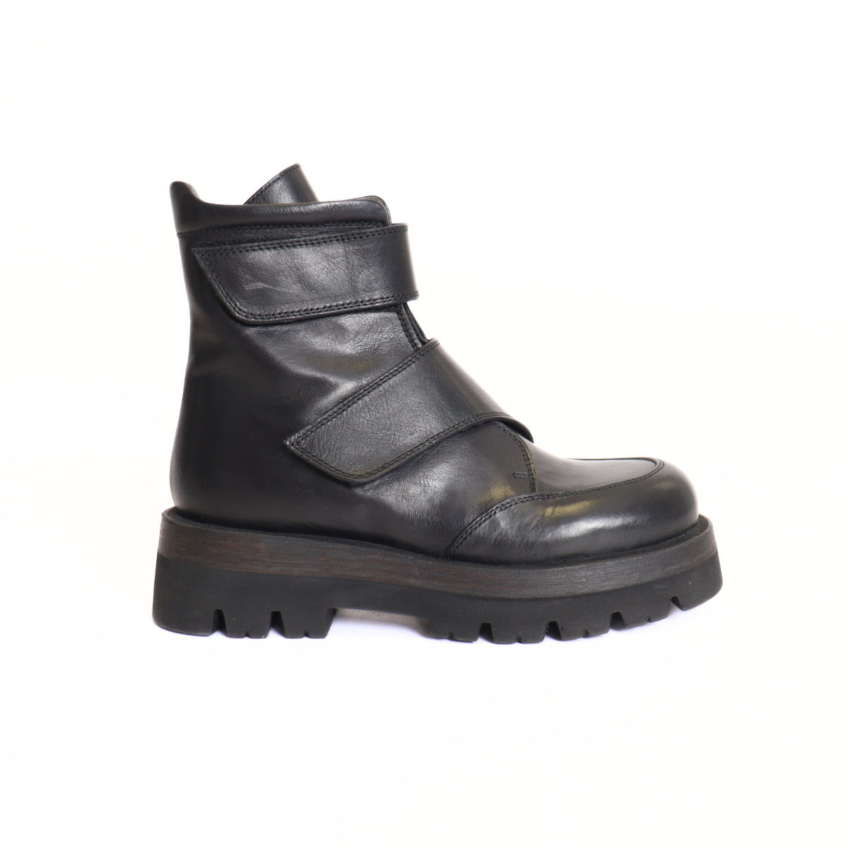 Nero Vachetta Lug Sole Women's Boots Lofina