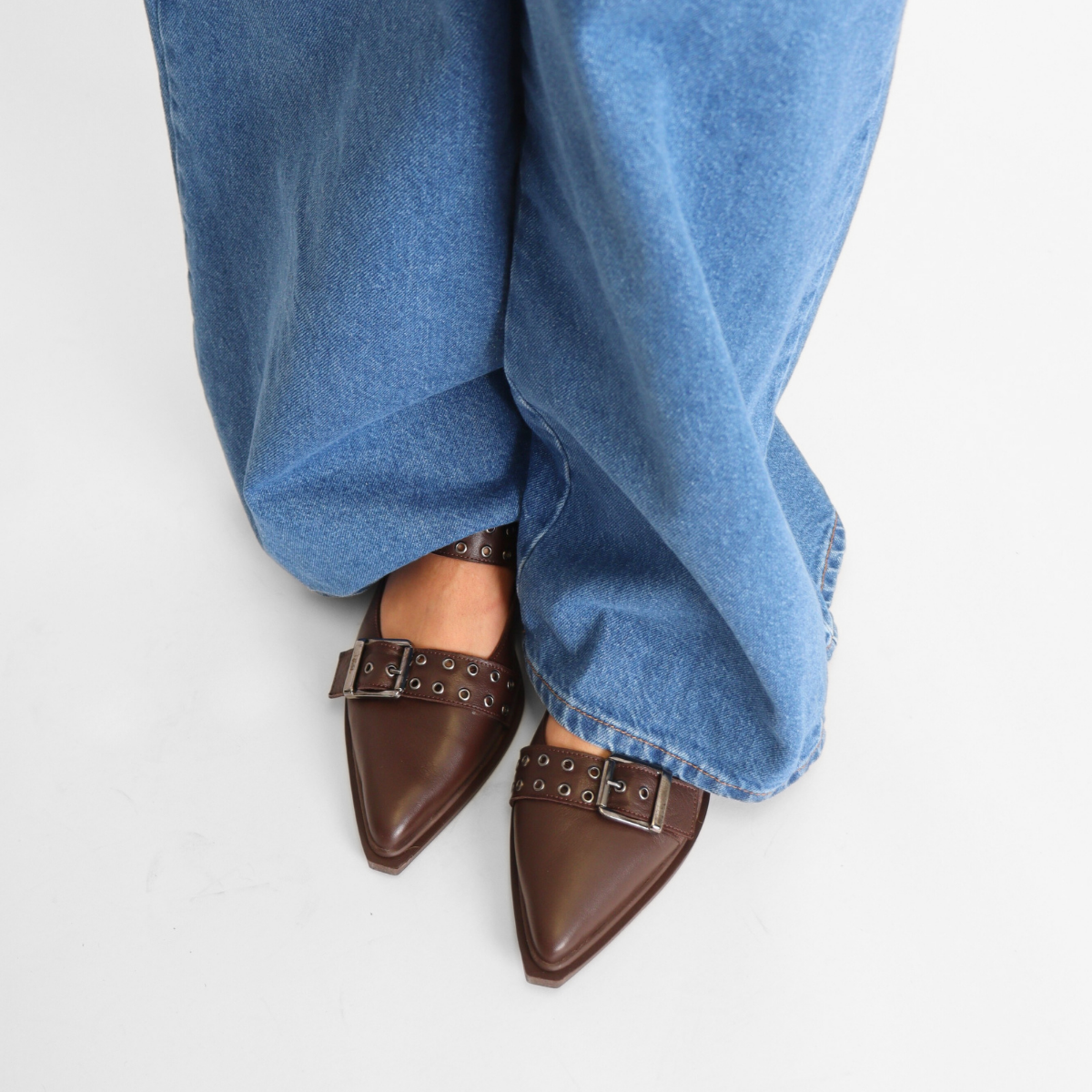 Ciara Brown Women's Shoes Flats Ateliers