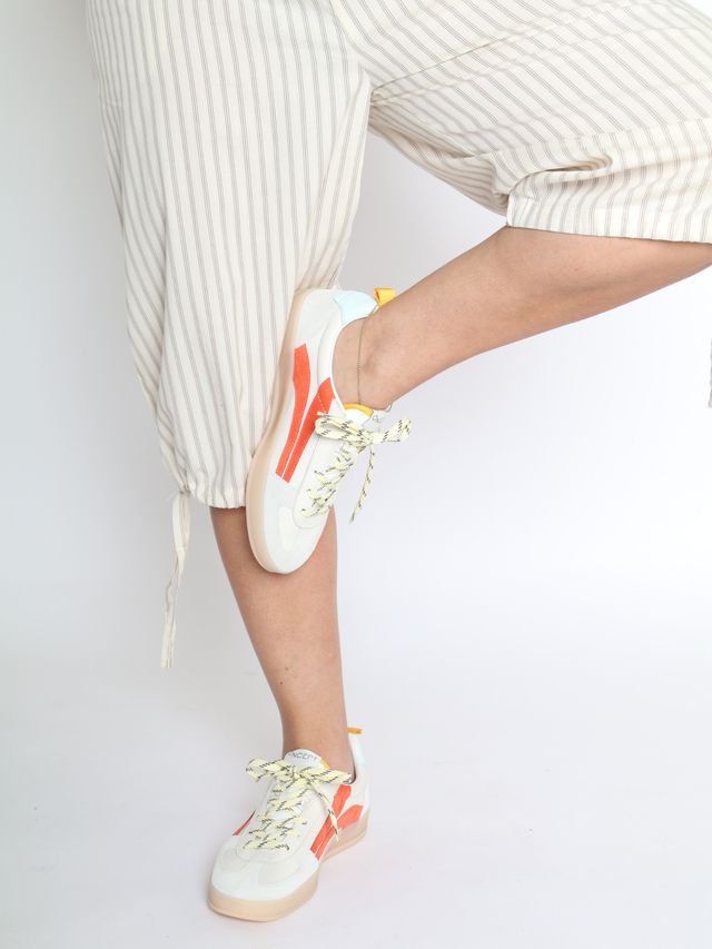 Fez Flame Women's Sneakers Oncept