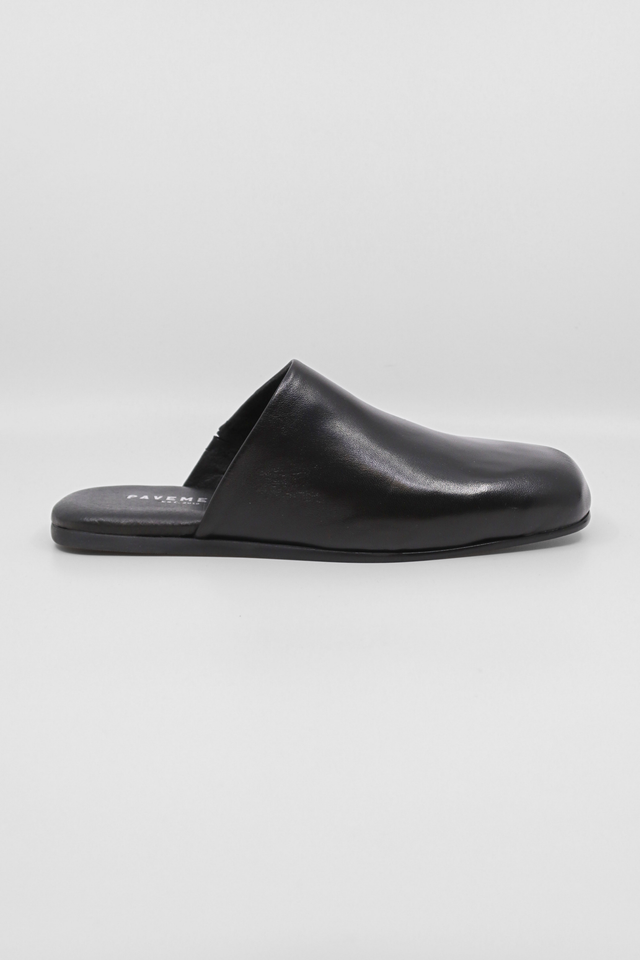 Gunilla Black Women's Shoes Pavement
