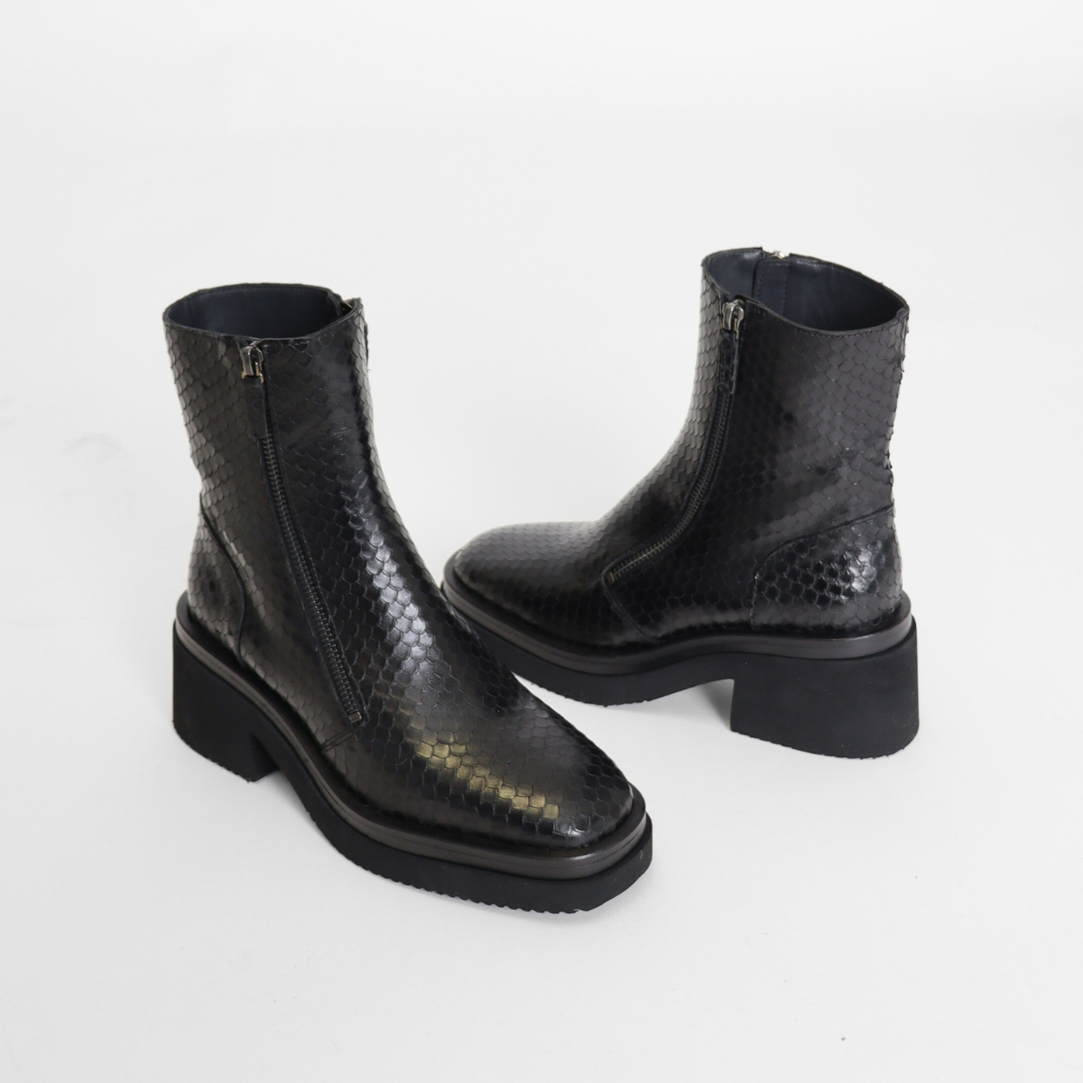 Play Squama Black Women's Boots Homers
