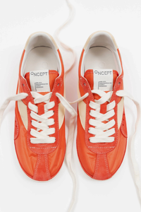 Temple Grenadine Women's Sneakers Oncept