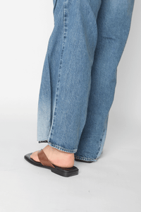 Lina Brown Women's Sandals Pavement