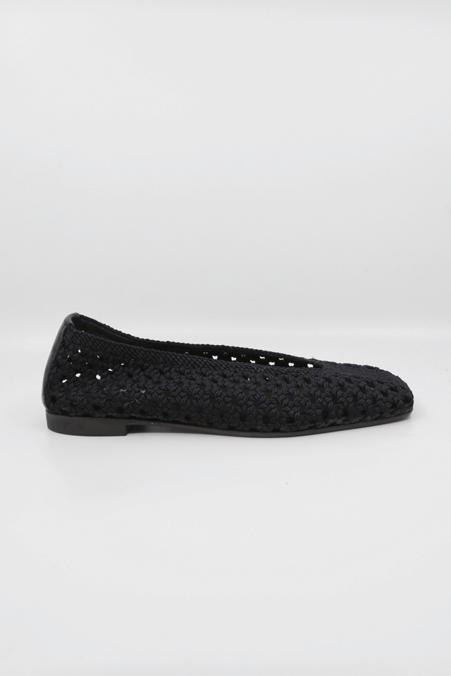 Lorinda Black Women's Shoes Flats Pavement