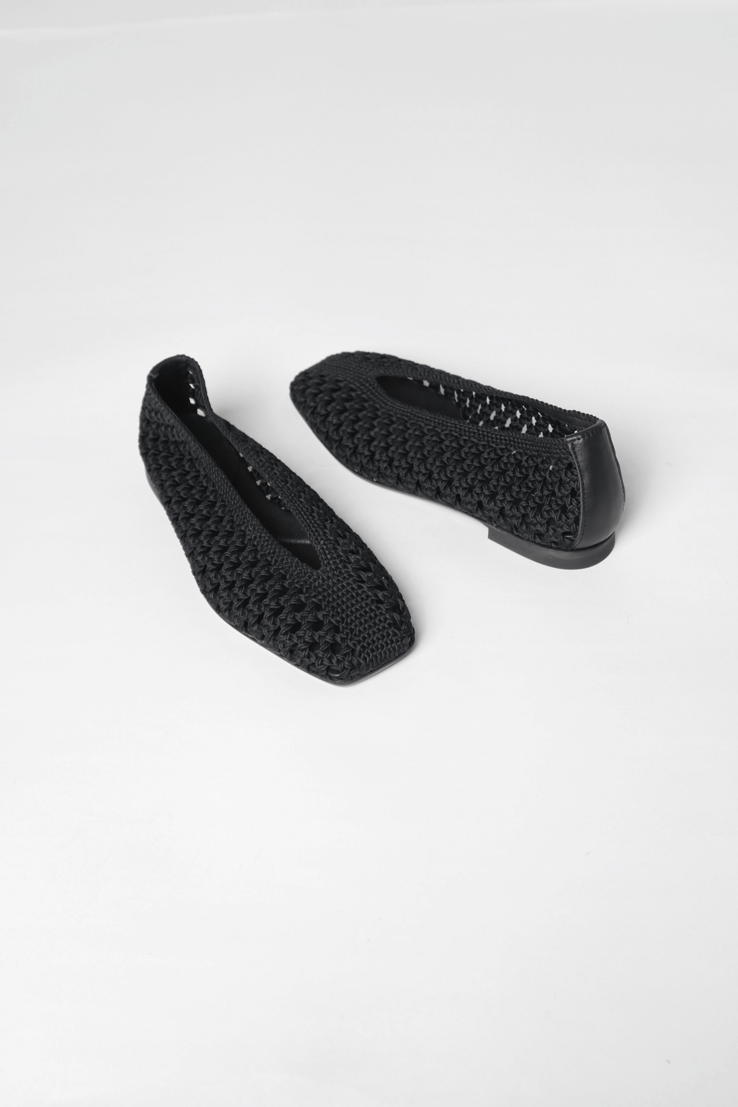 Lorinda Black Women's Shoes Flats Pavement