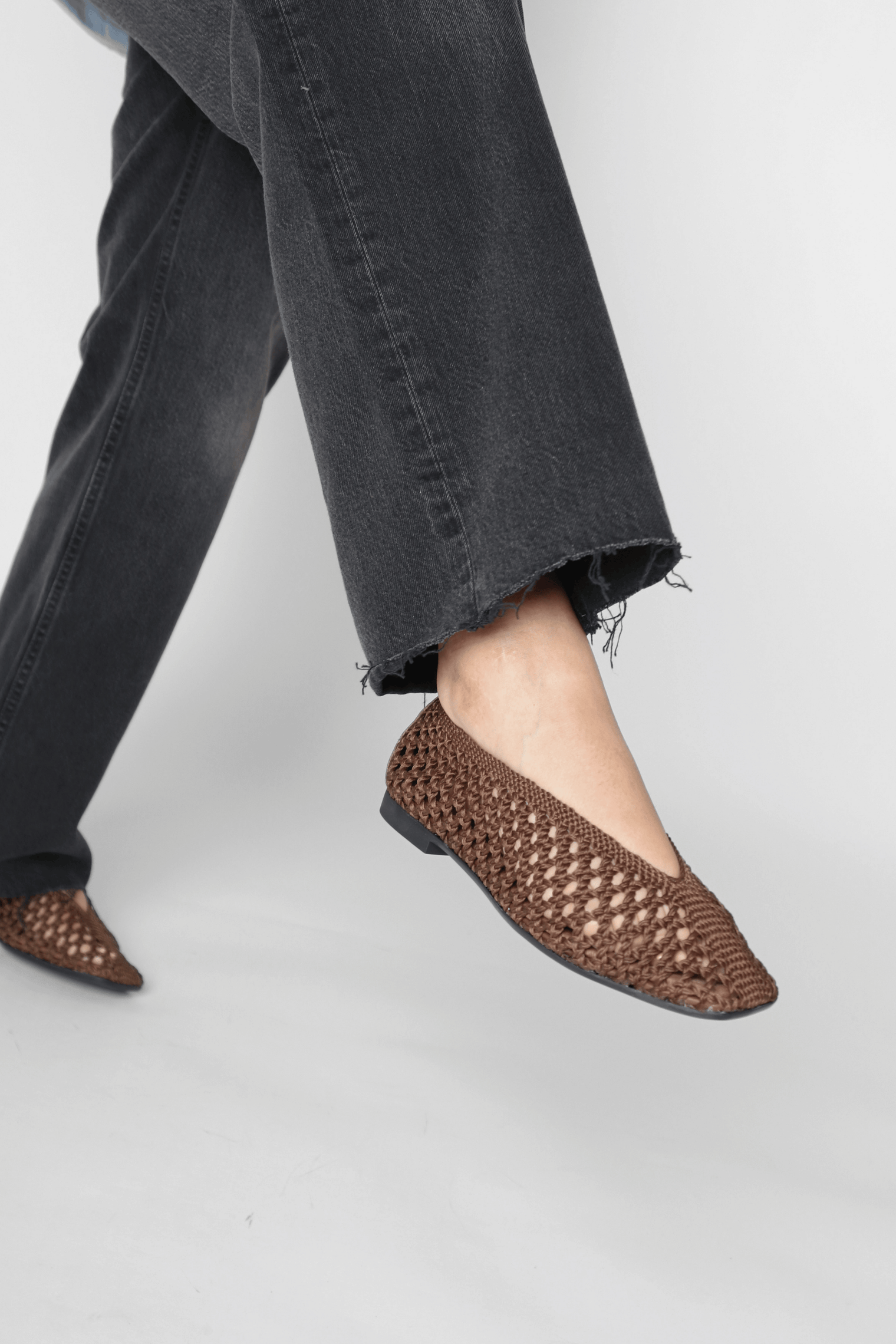 Lorinda Brown Women's Shoes Flats Pavement