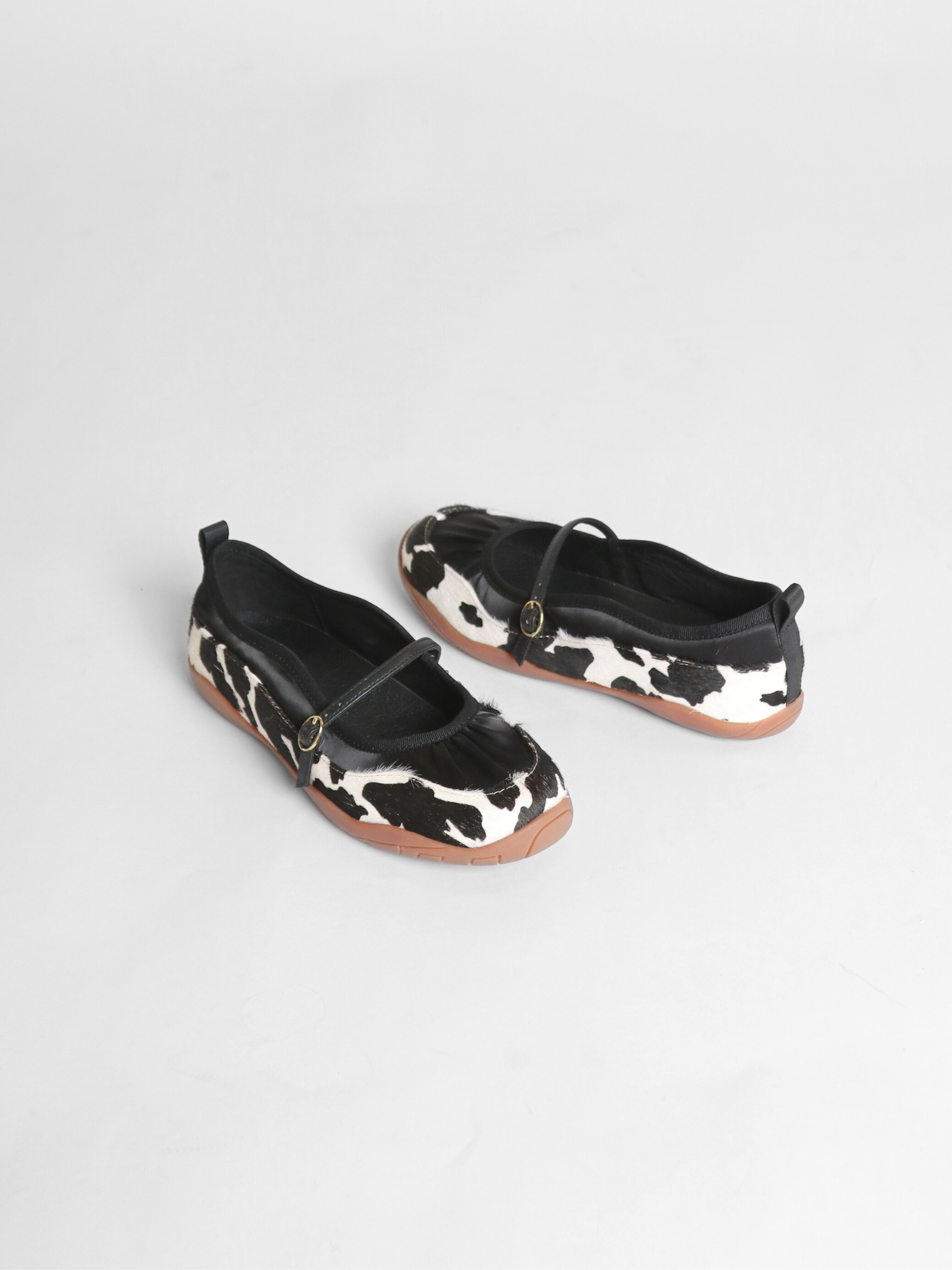 Pulse Black Moo Women's Shoes Flats Intentionally Blank