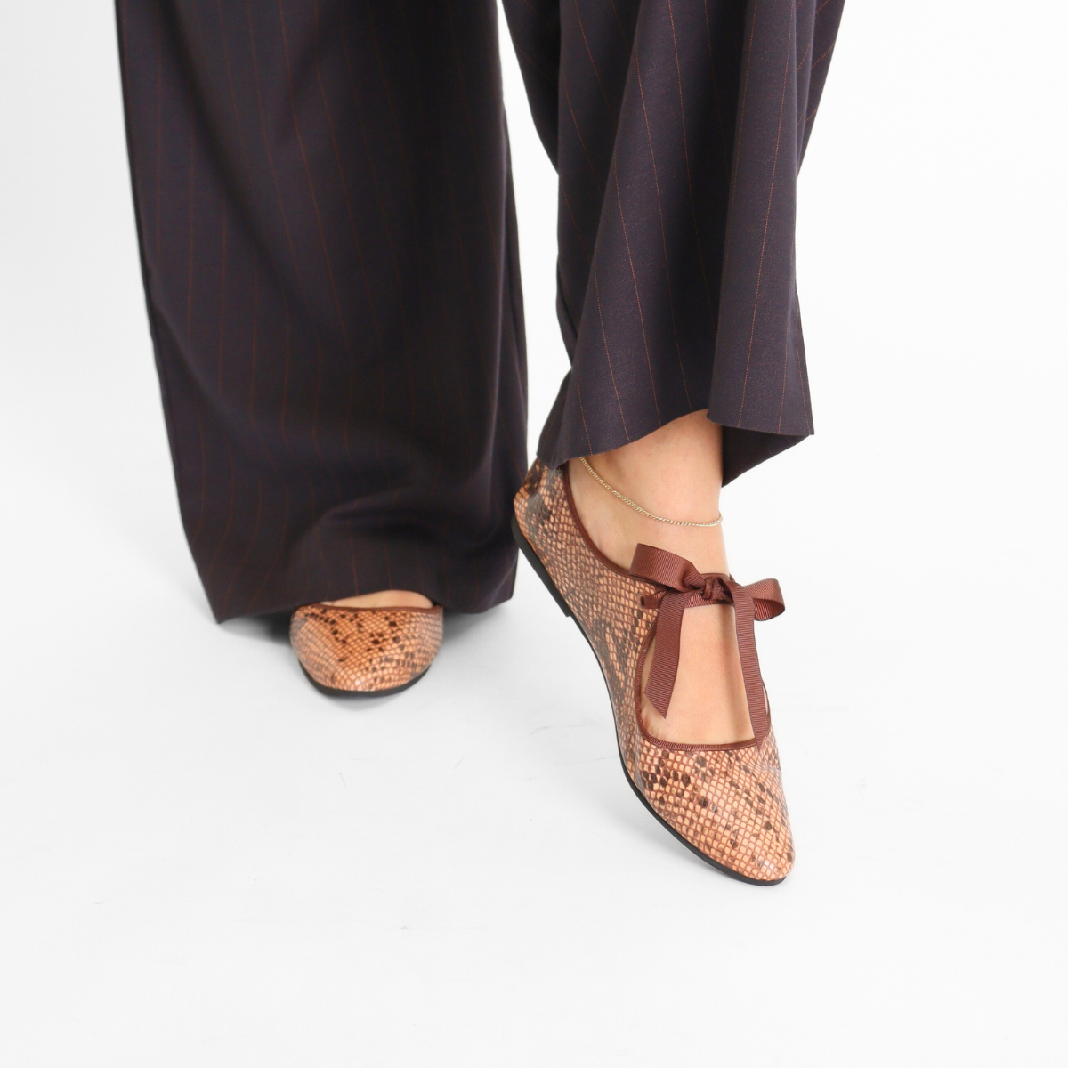Valley Snake Women's Shoes Flats Intentionally Blank
