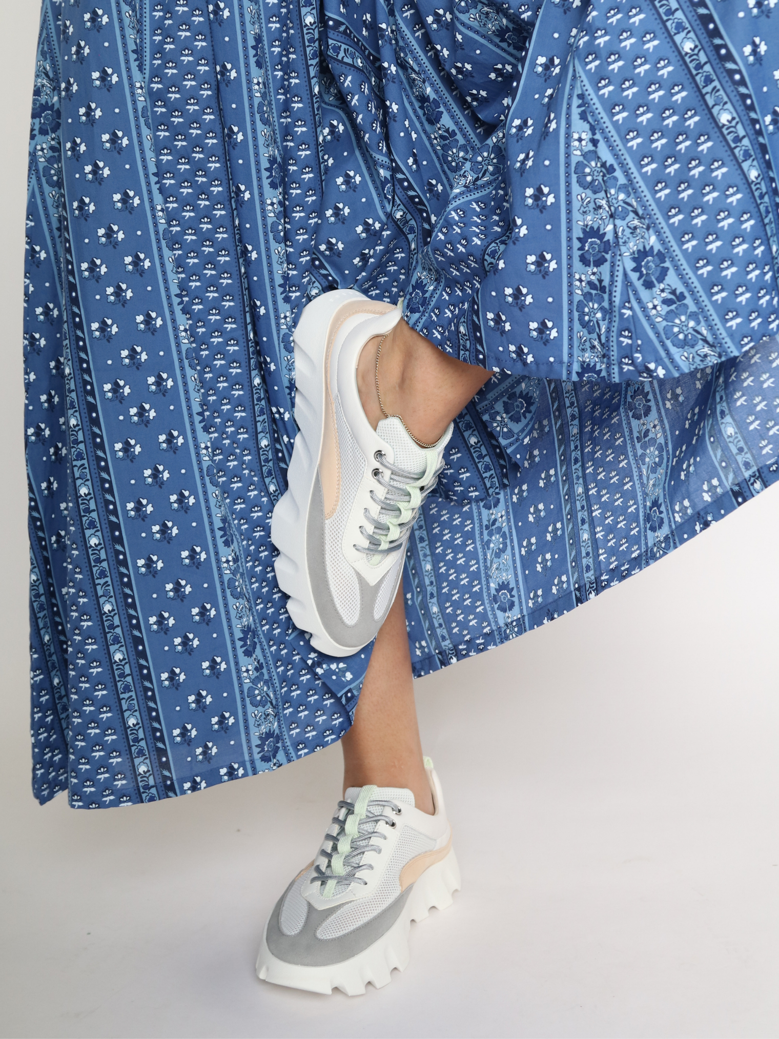 Tura Flow White Women's Sneakers Platforms 4CCCCEES