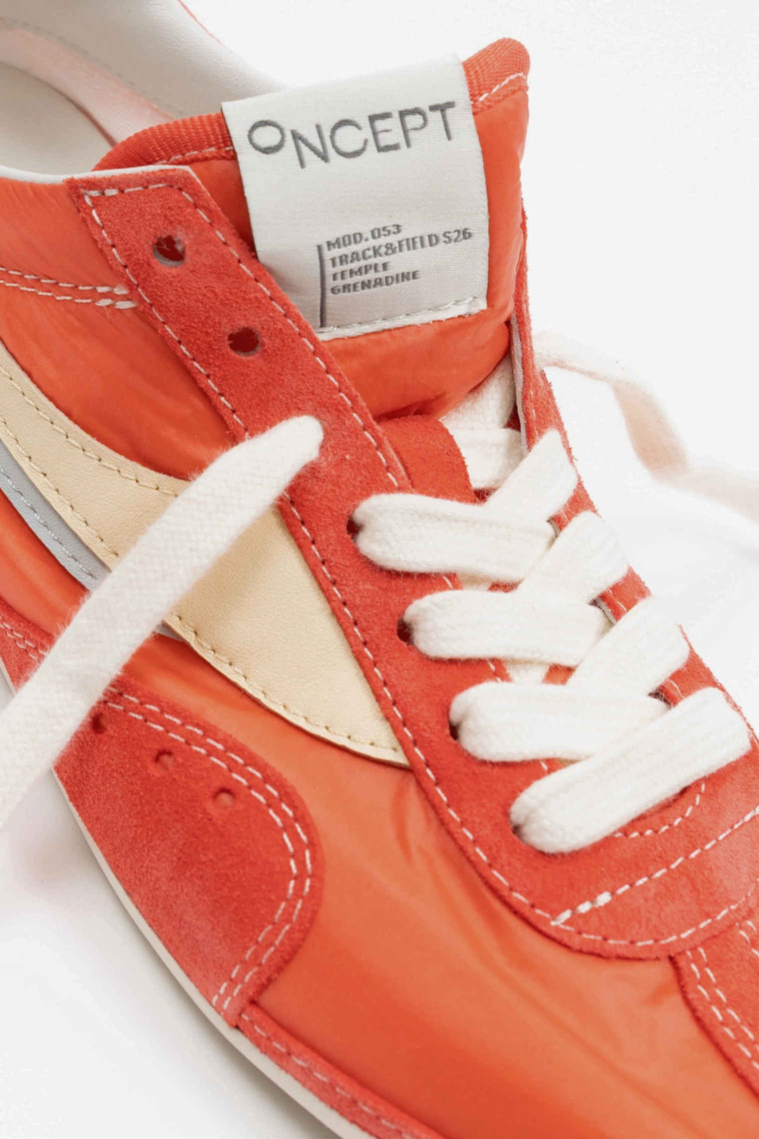 Temple Grenadine Women's Sneakers Oncept