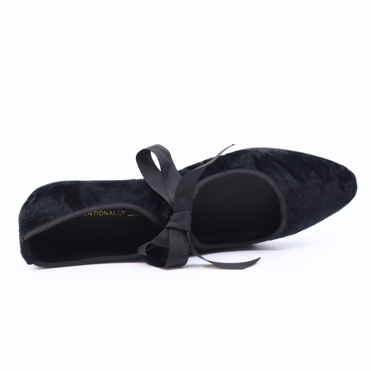 Valley Black Women's Shoes Flats Intentionally Blank