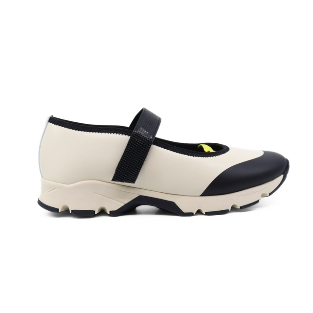 MJC 25 White Women's Shoes All Black
