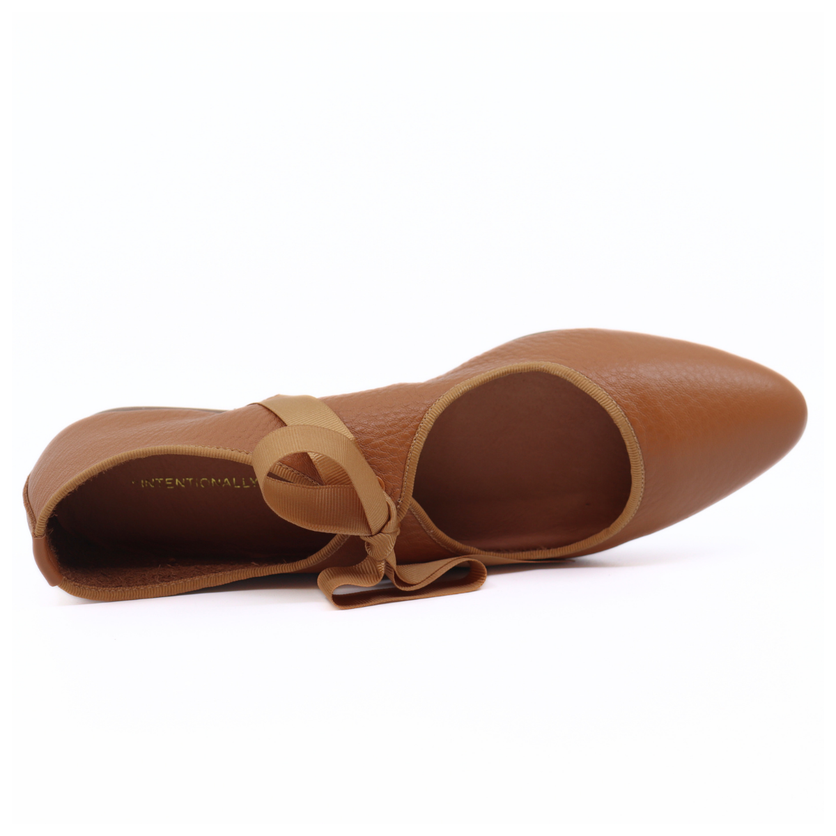 Valley Caramel Women's Shoes Flats Intentionally Blank