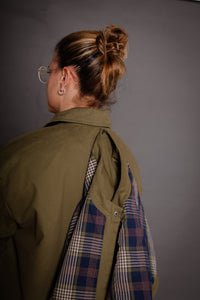 Bonnie Cape Jacket Green Women's Tops Outerwear Muse Assembly