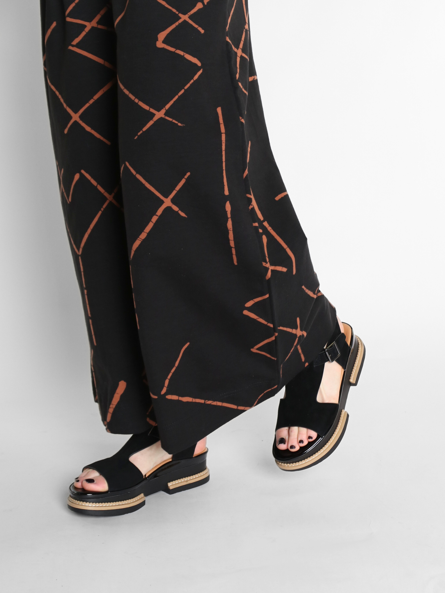 Aveeva Black Kidsuede