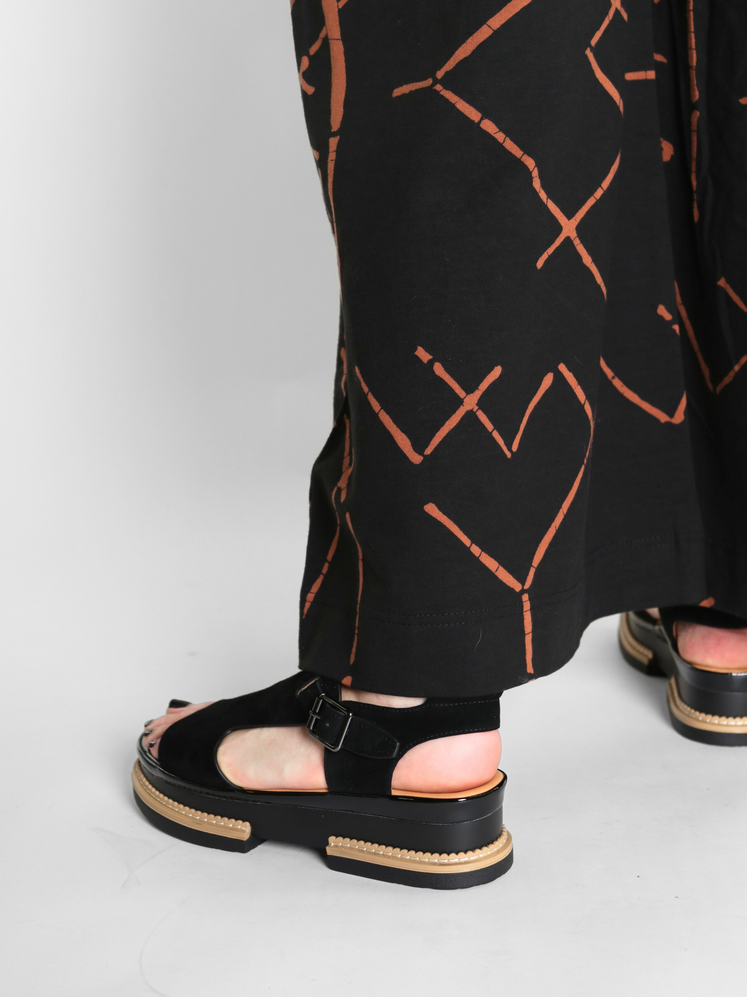 Aveeva Black Kidsuede