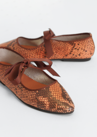 Valley Snake Women's Shoes Flats Intentionally Blank