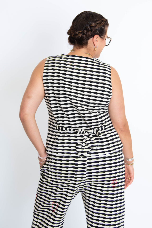 Dream Twice Waistcoat Crochet Wavy Stripe Women's Tops Cats With a Heart
