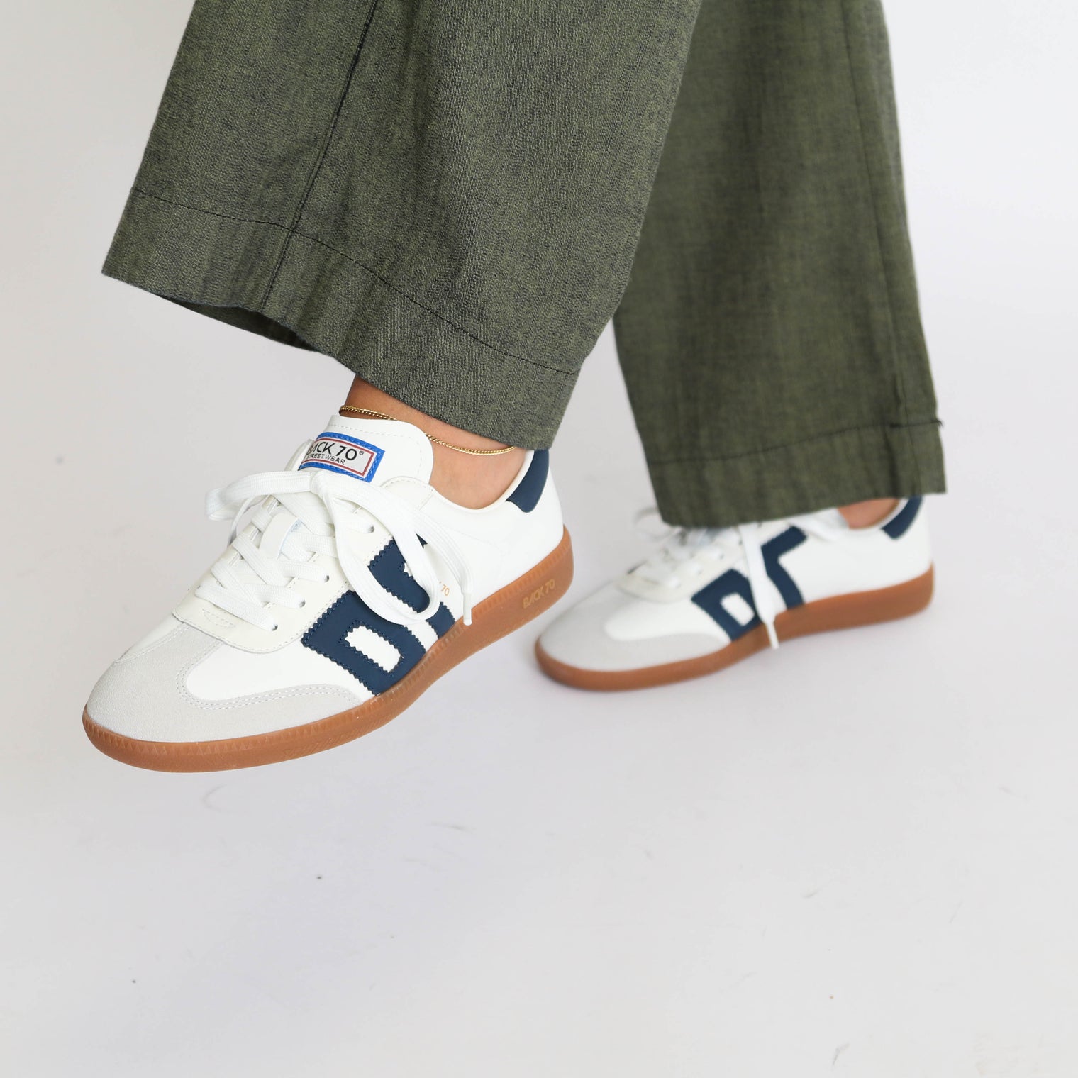 Cloud Navy Women's Sneakers Back 70
