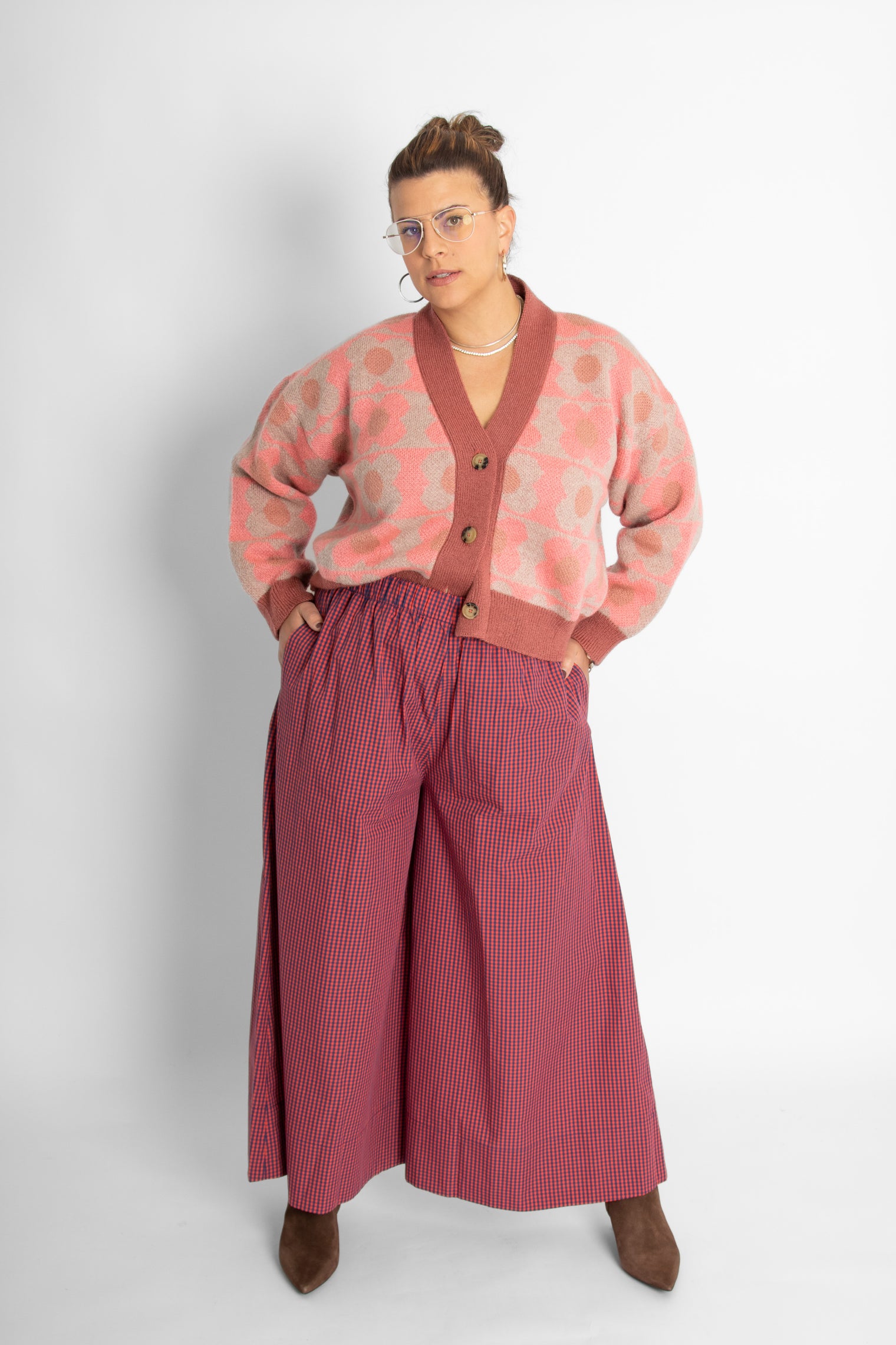 Pomo Cardigan Flowers