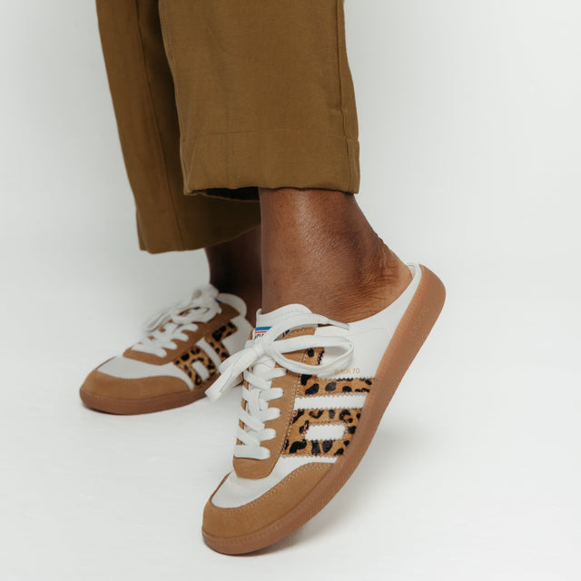 Easter Mule White Leo Women's Sneakers Back 70