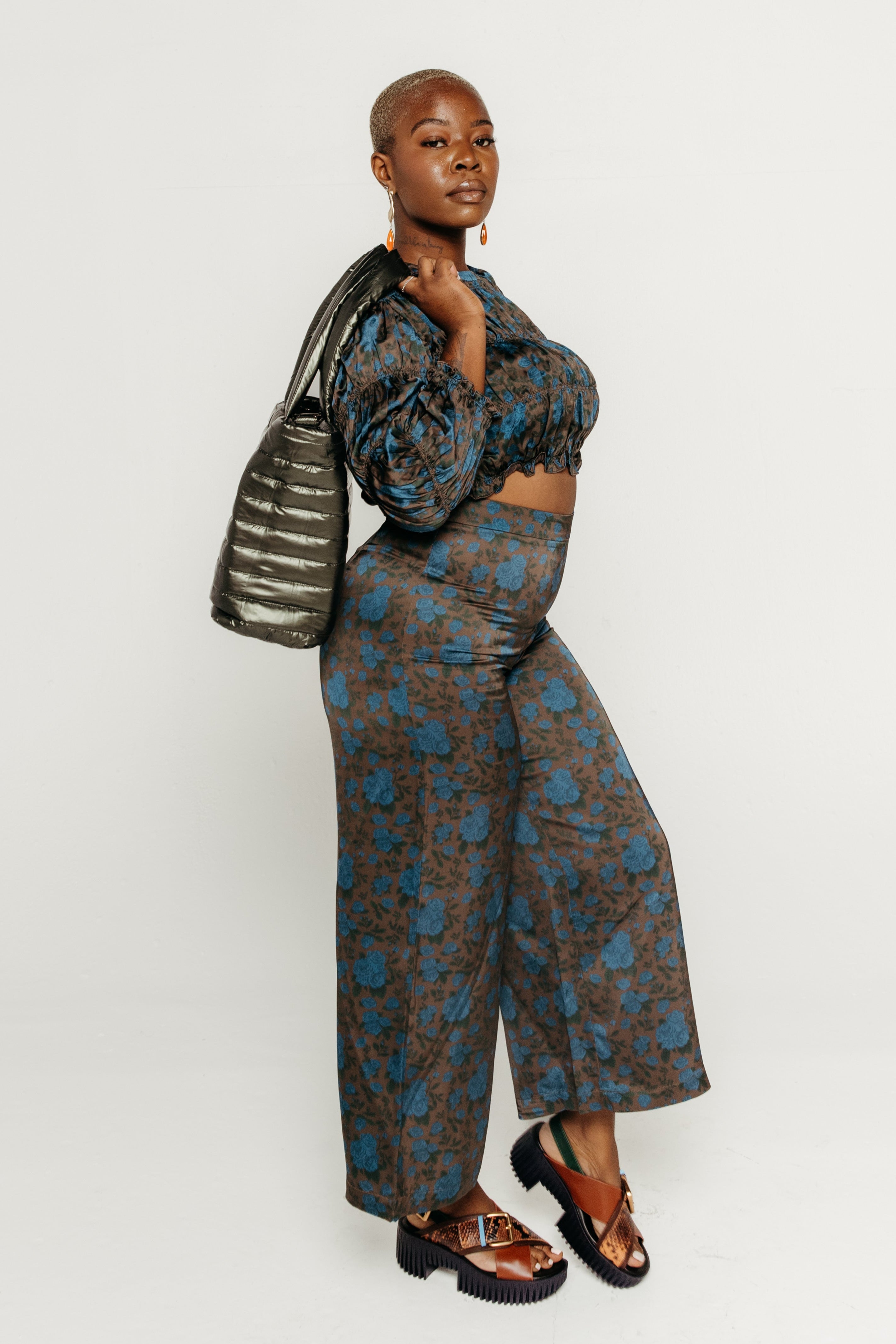 The Tiny Big Sister – The Sōl Collective